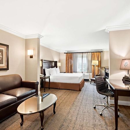Best Western Ontario Mills Mall Екстер'єр фото