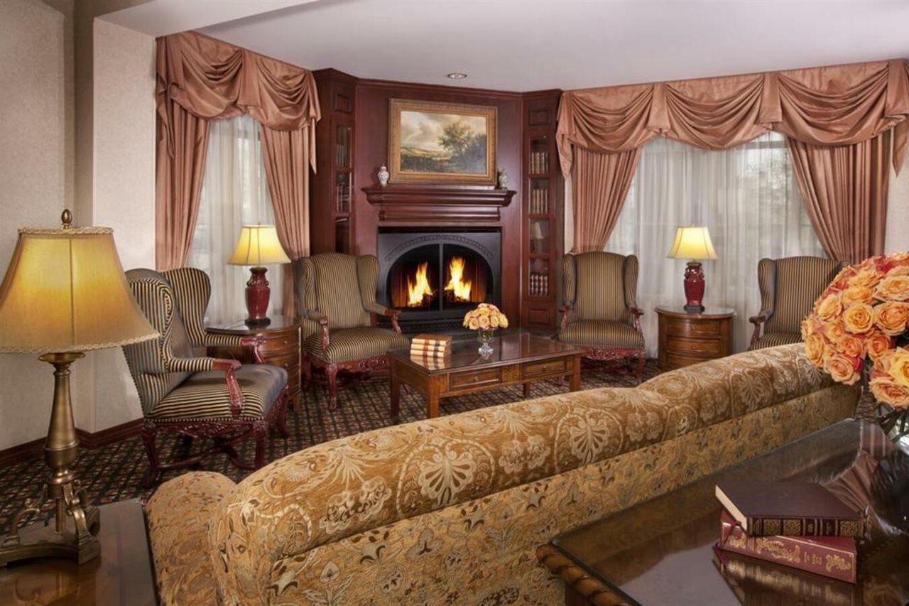 Best Western Ontario Mills Mall Екстер'єр фото