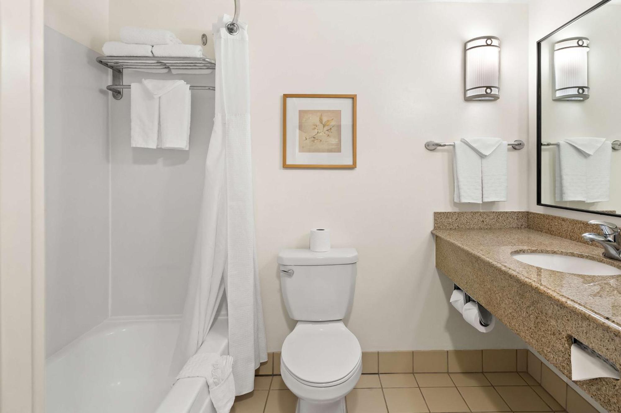 Best Western Ontario Mills Mall Екстер'єр фото