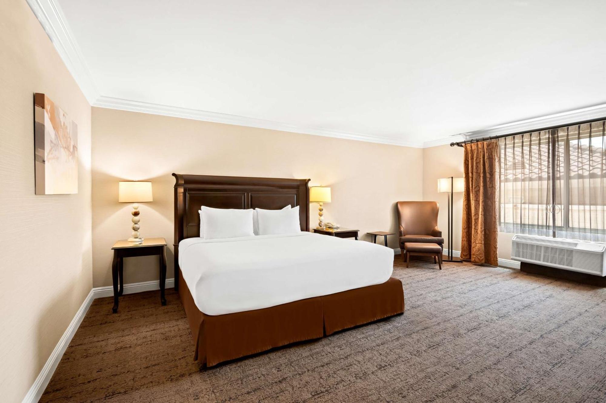 Best Western Ontario Mills Mall Екстер'єр фото